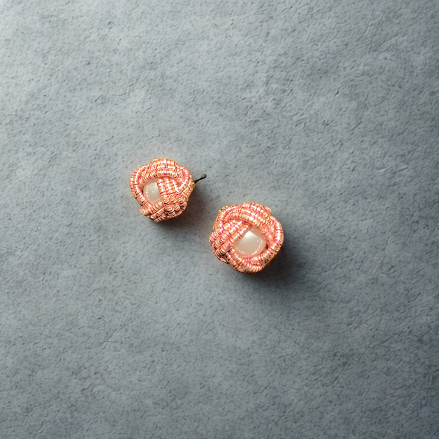 ピアス|Luminous Knot - ローズピンク